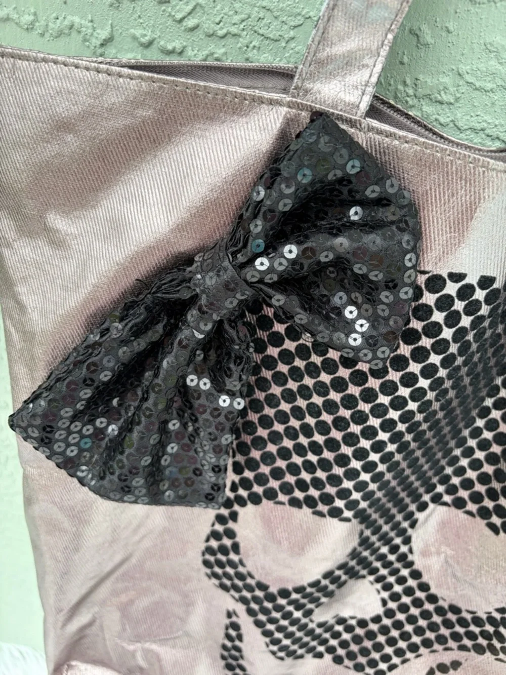 Braciano Skull Tote Shoulder Bag Womens Large Metallic Silver Sequin Bow